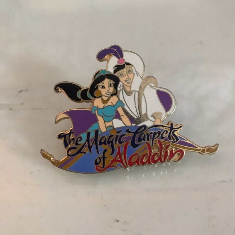 Disney pins